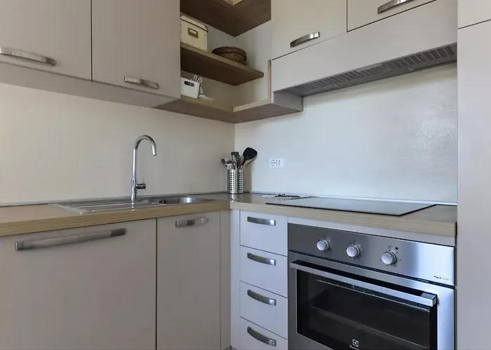 Bilocale Pianosa - Riservato E Fresco A 10 M Dal Mare Pomonte