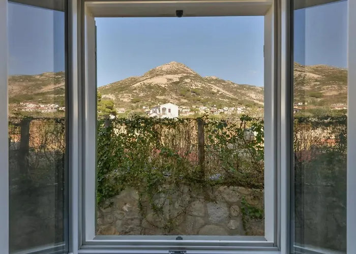 Apartment Bilocale Pianosa - Riservato E Fresco A 10 M Dal Mare Pomonte