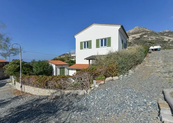 Bilocale Pianosa - Riservato E Fresco A 10 M Dal Mare Pomonte