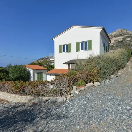 Bilocale Pianosa - Riservato E Fresco A 10 M Dal Mare Помонте